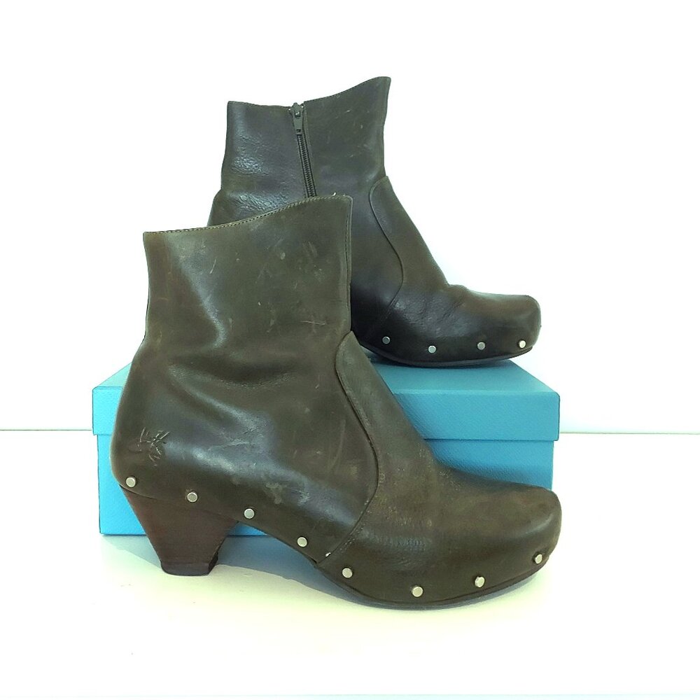 John Fluevog Dark Olive Green Leather Ankle Boot - Size 10